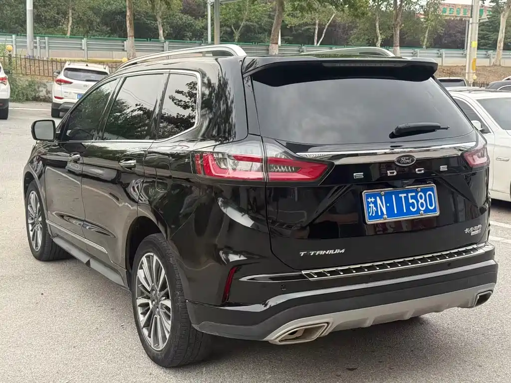 Ford Edge — миниатюра 7