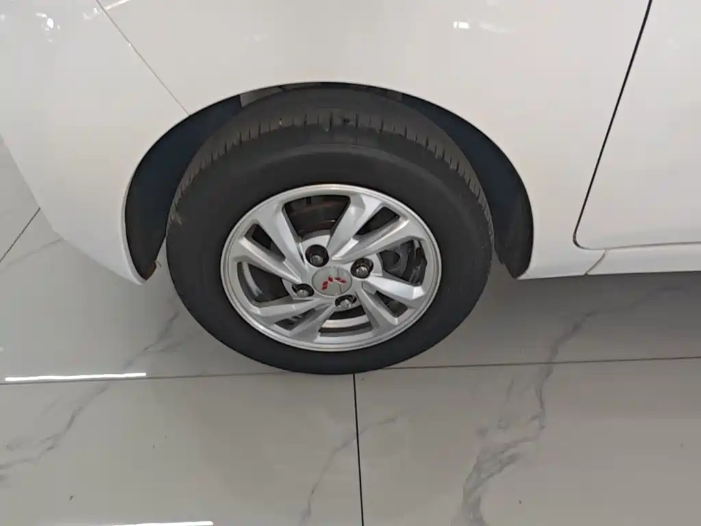 Wuling MINIEV — миниатюра 23