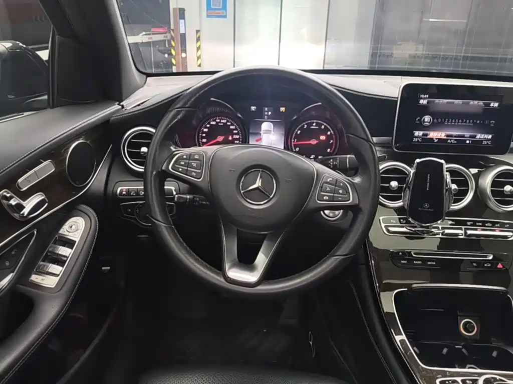 Mercedes-Benz GLC — миниатюра 11
