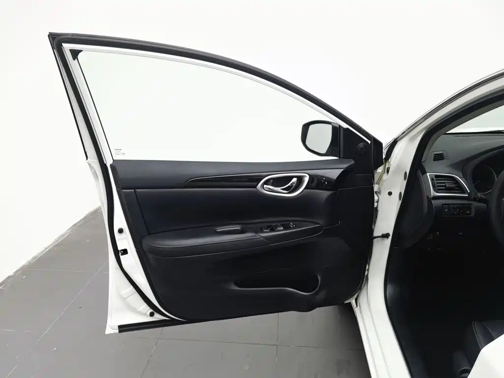 Nissan Sylphy — миниатюра 8