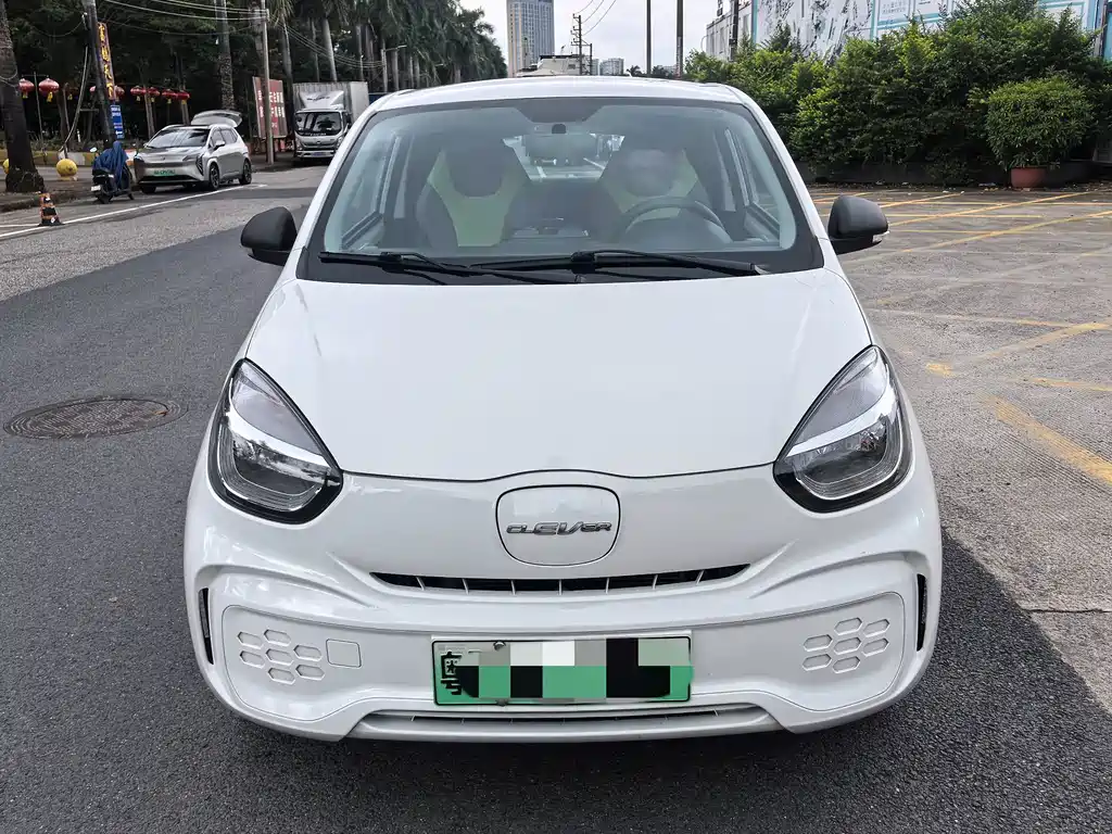Roewe Clever — миниатюра 2