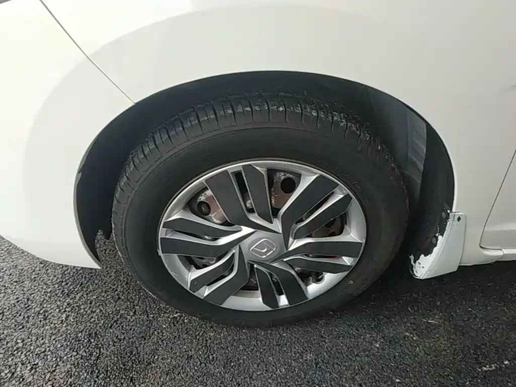 Honda Fit — миниатюра 23