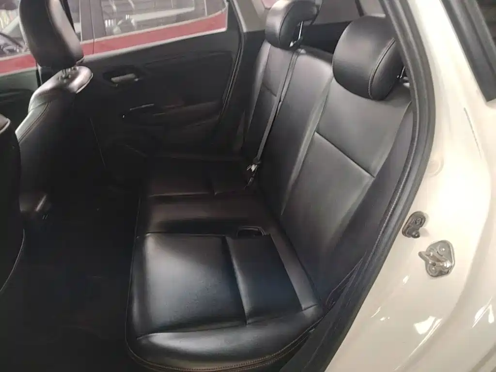 Honda Fit — миниатюра 17
