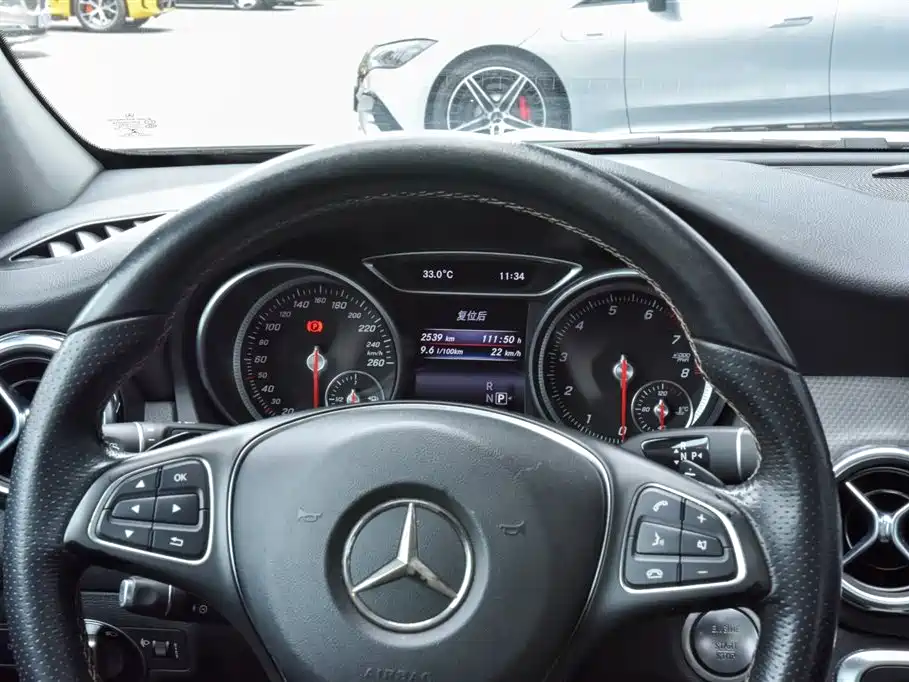 Mercedes-Benz GLA — миниатюра 18