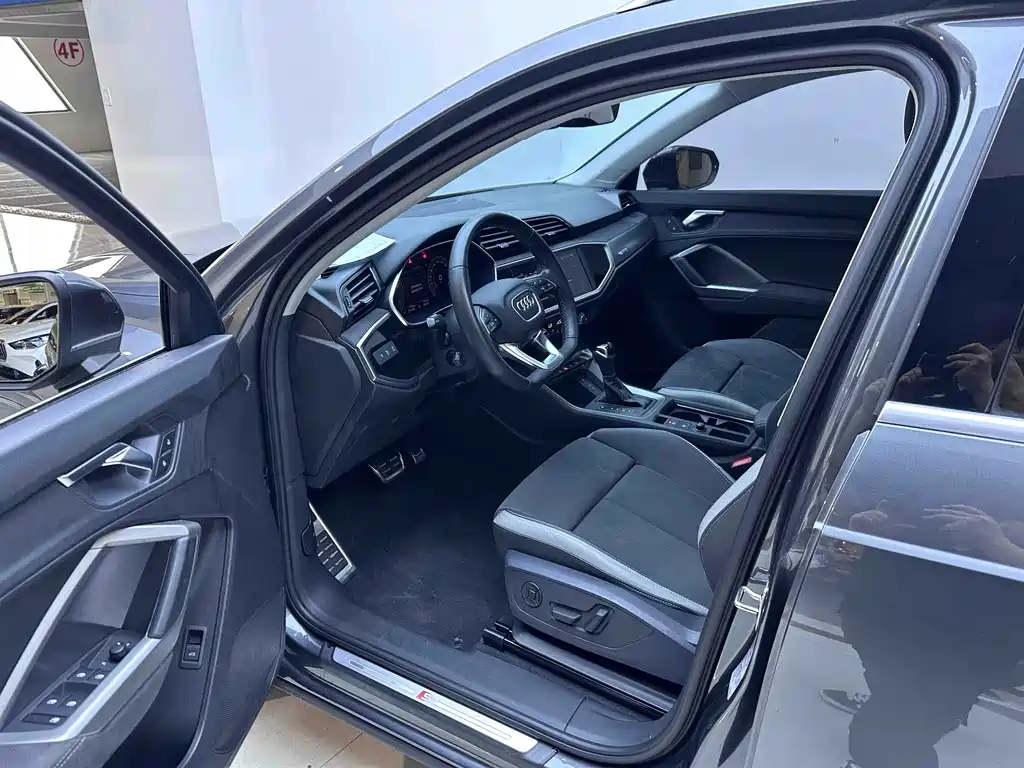 Audi Q3 — миниатюра 9