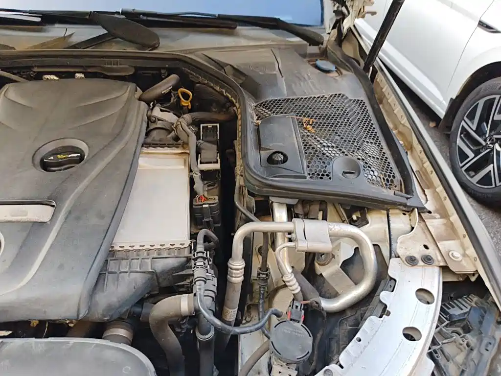 Mercedes-Benz C-Class (Import) — миниатюра 22