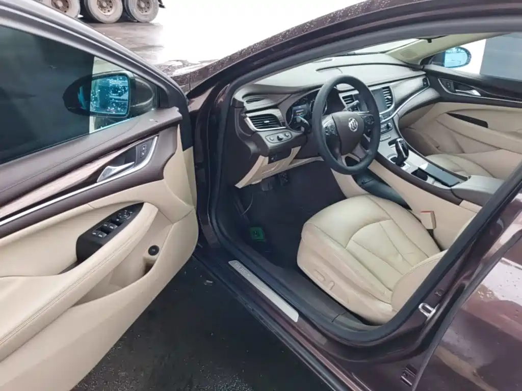 Buick LaCrosse — миниатюра 16