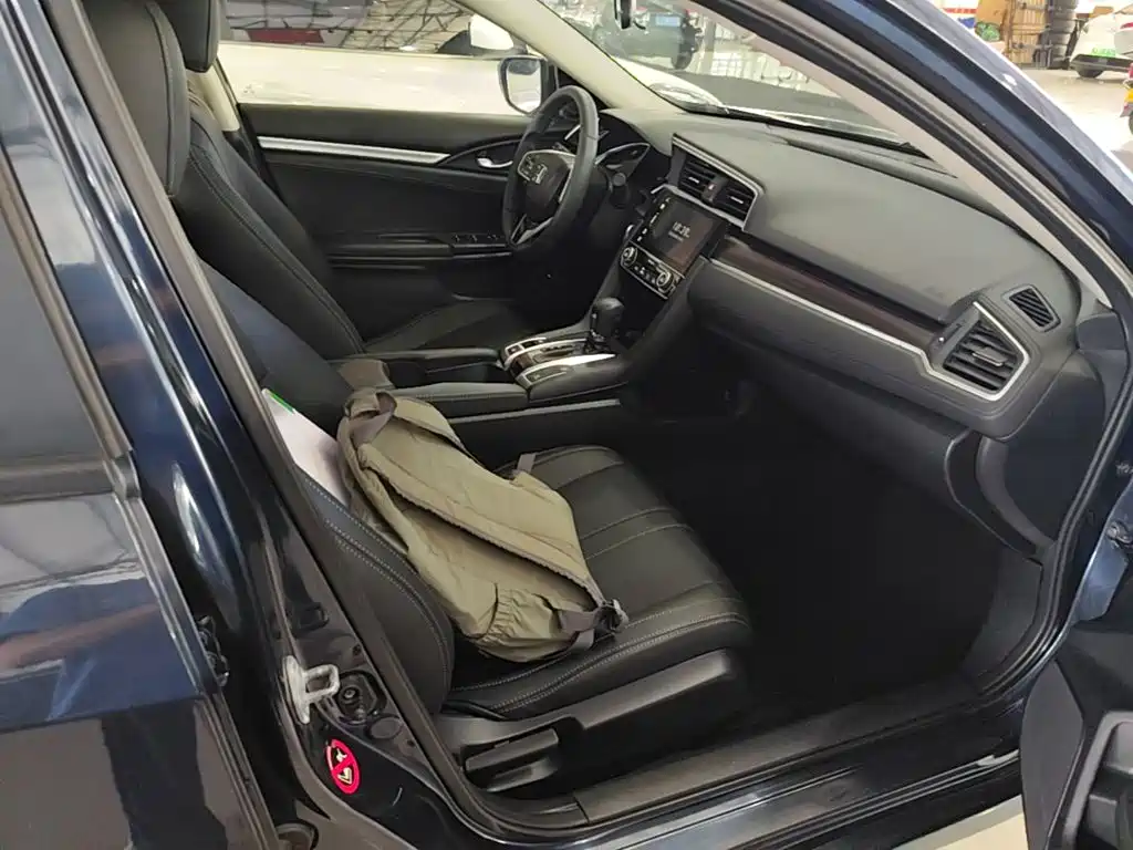 Honda Civic — миниатюра 25