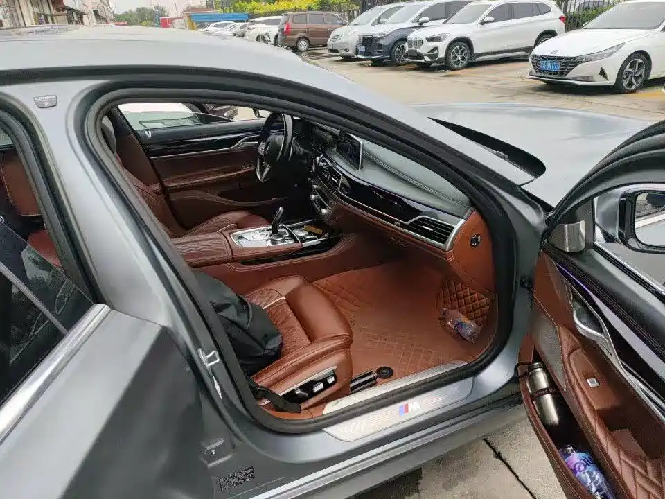 BMW 7 Series 7 2021 740Li xDrive Executive M Sport