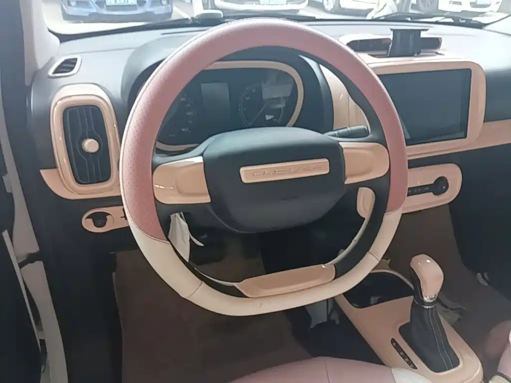 Roewe Clever — миниатюра 11