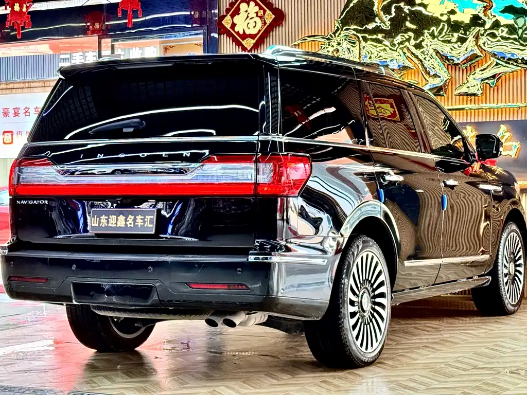 Lincoln Navigator — миниатюра 18