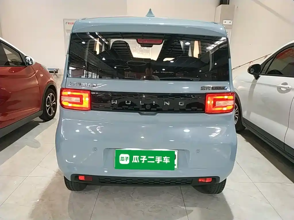 Wuling MINIEV — миниатюра 6