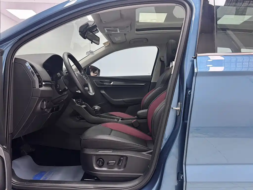 Skoda Karoq — миниатюра 10