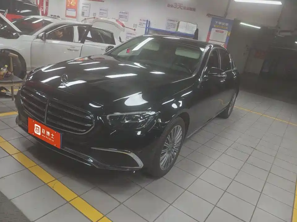 Mercedes-Benz E-Class 2022