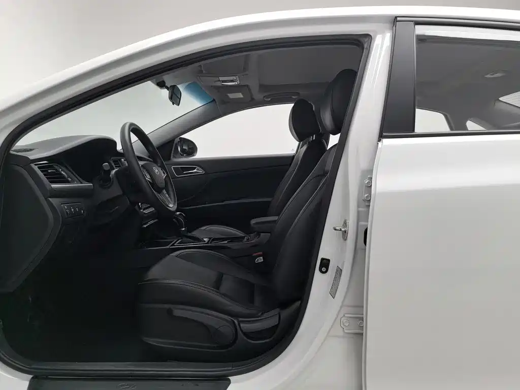 Hyundai Mistra — миниатюра 10