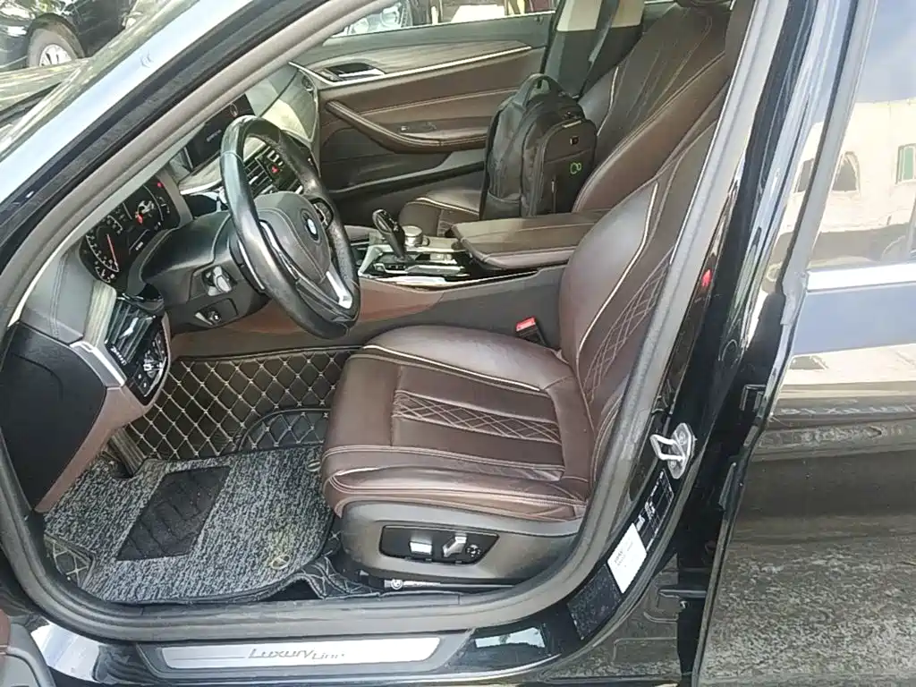 BMW 5 Series — миниатюра 15