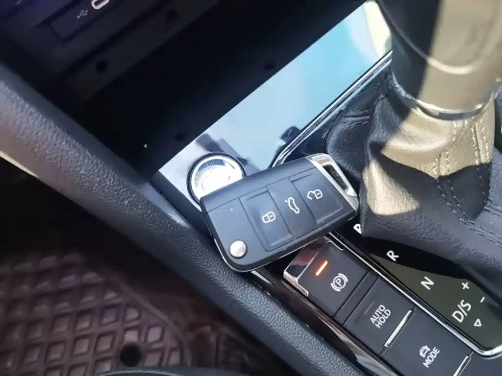 Volkswagen Tharu — миниатюра 9