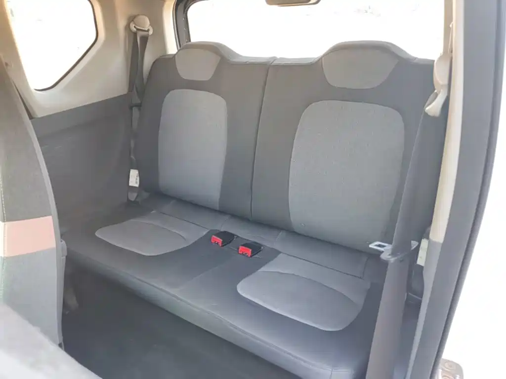 Wuling MINIEV — миниатюра 17