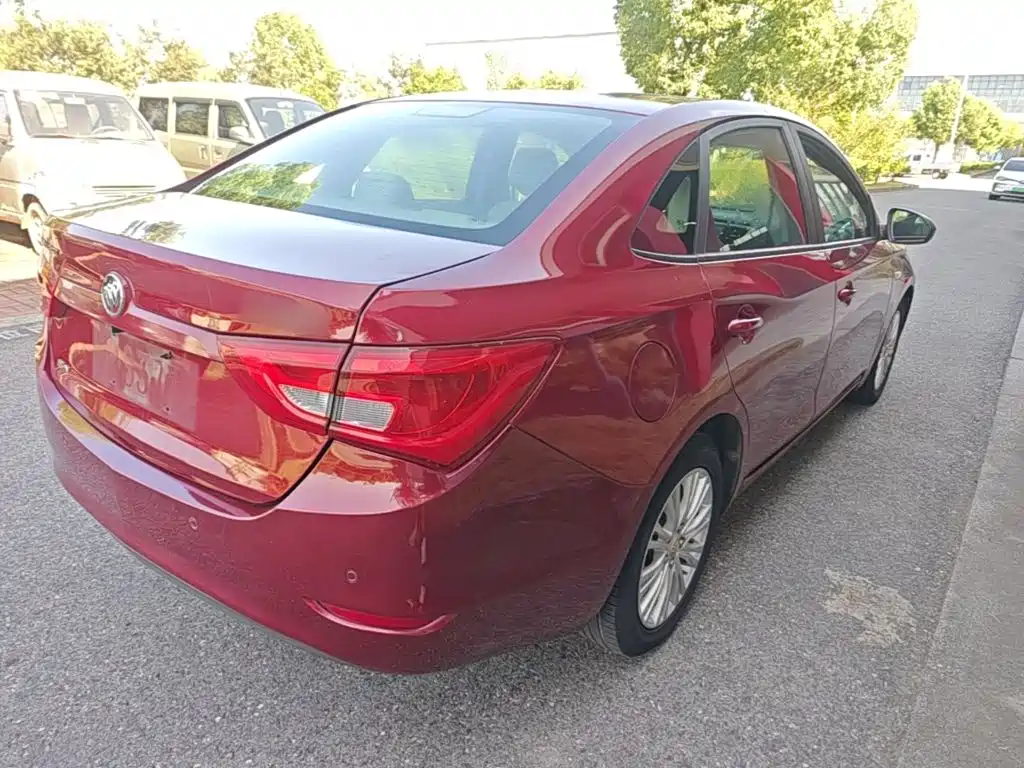 Buick Excelle — миниатюра 7