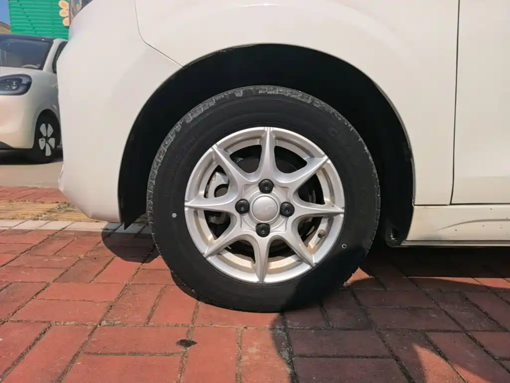 Roewe Clever — миниатюра 23