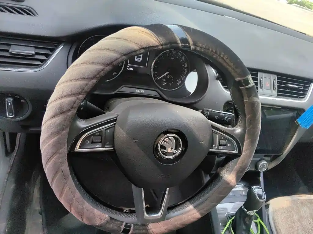 Skoda Octavia — миниатюра 3