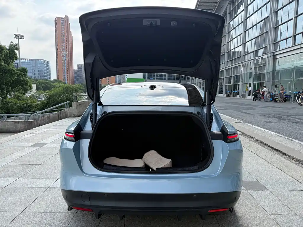 NIO ET5 — миниатюра 12