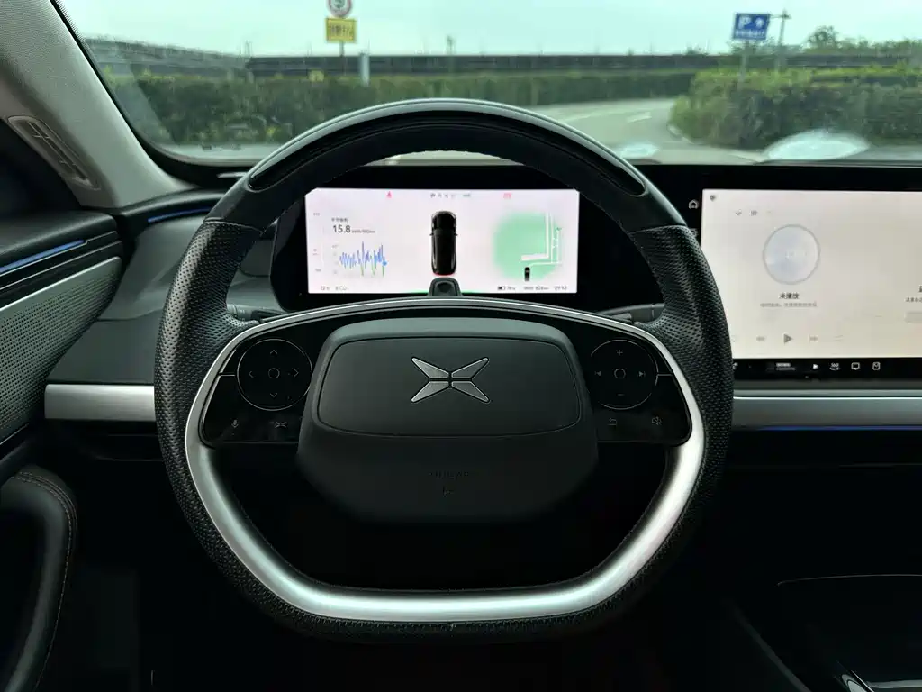 XPeng P7 — миниатюра 8