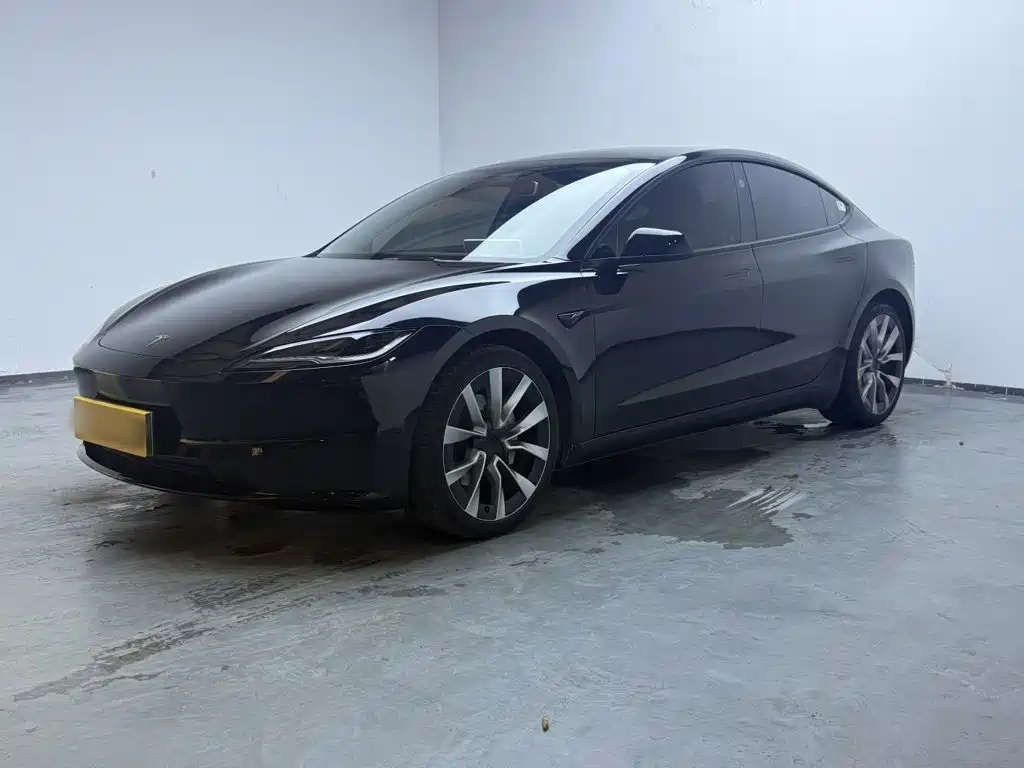 Tesla Model 3 — миниатюра 2