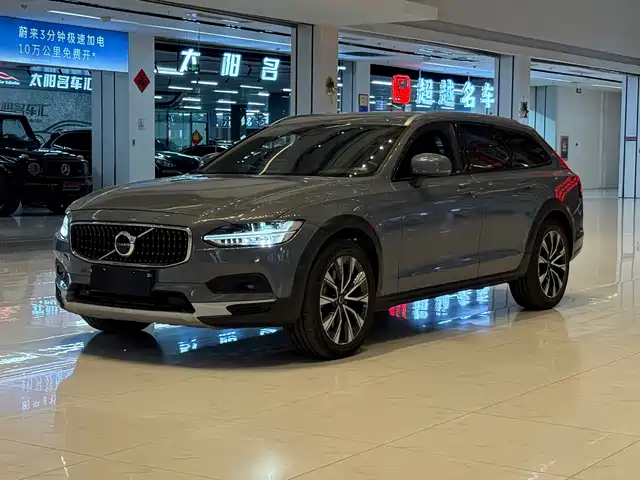 Volvo V90