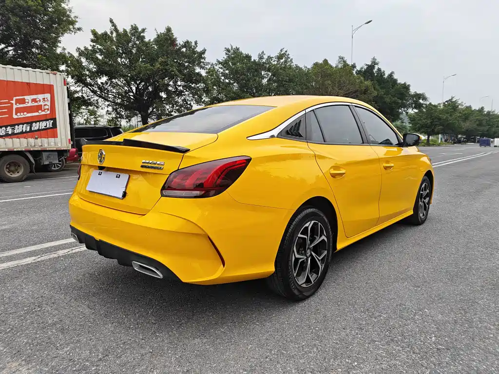 MG MG5 — миниатюра 4