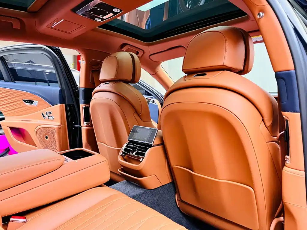 Bentley Flying Spur — миниатюра 16
