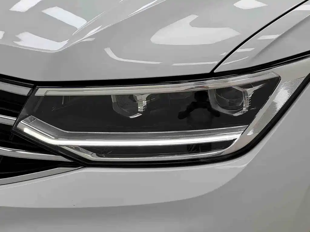 Volkswagen Tiguan L — миниатюра 5