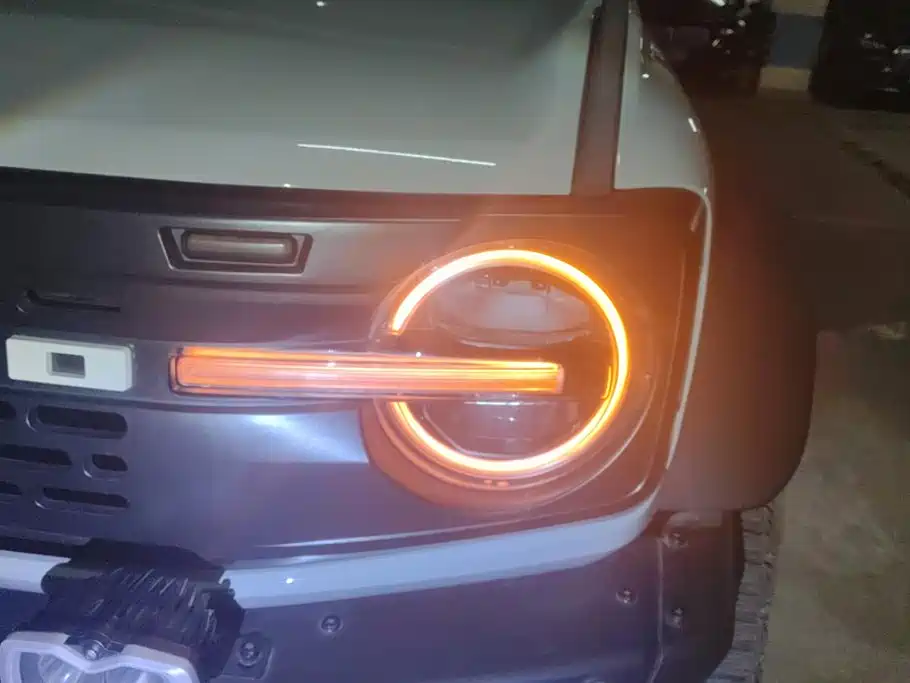 Ford Bronco — миниатюра 5
