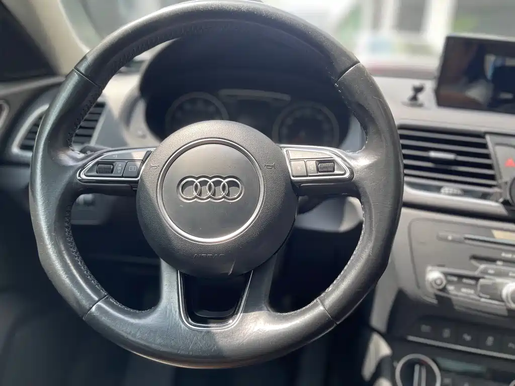 Audi Q3 — миниатюра 11