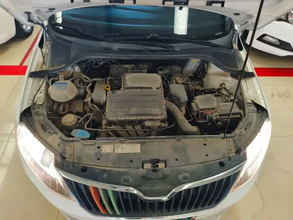 Skoda Rapid Spaceback — миниатюра 20