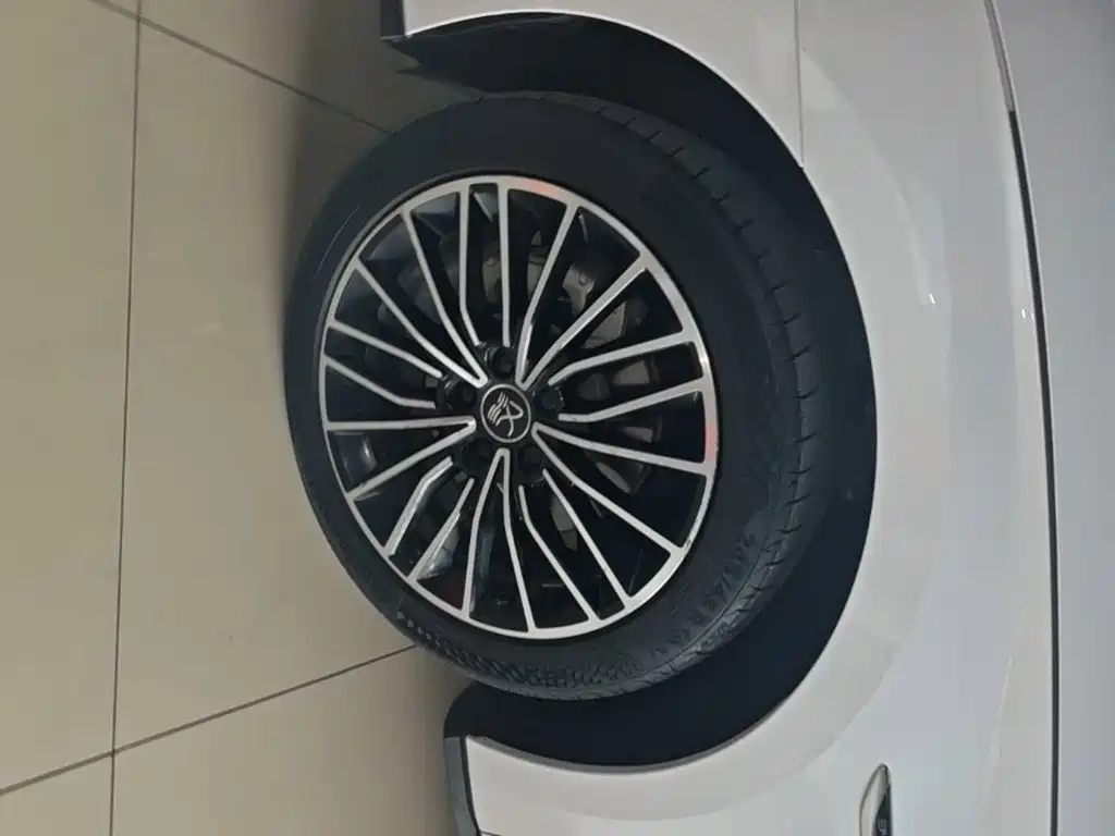 BYD Han — миниатюра 23