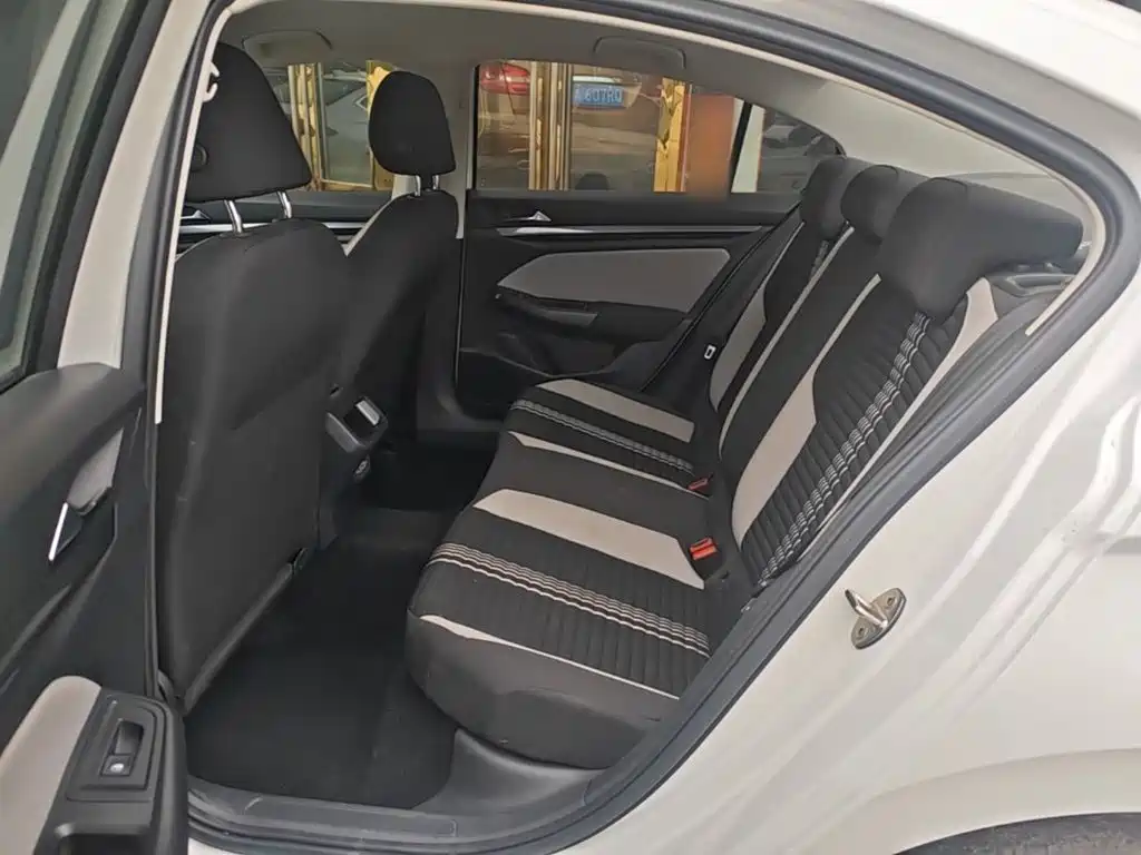 Volkswagen Bora — миниатюра 17