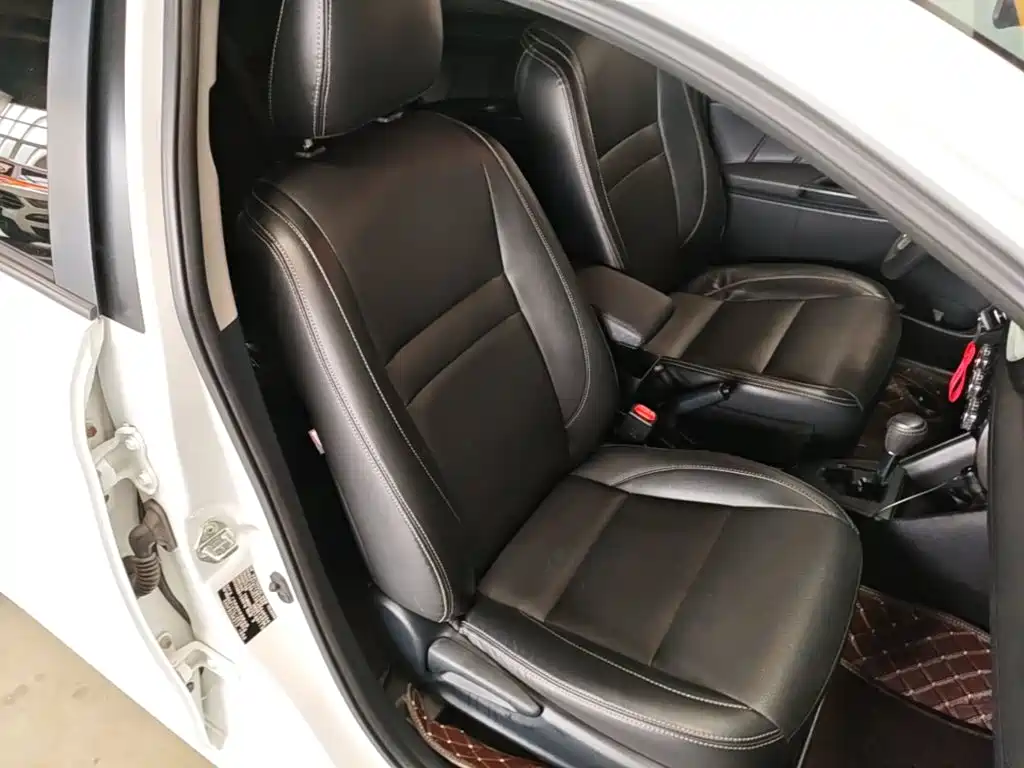 Toyota Yaris L — миниатюра 25