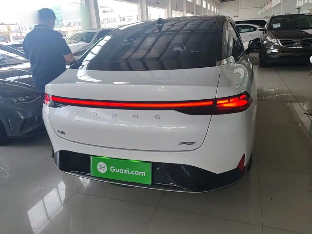 XPeng P5 — миниатюра 6