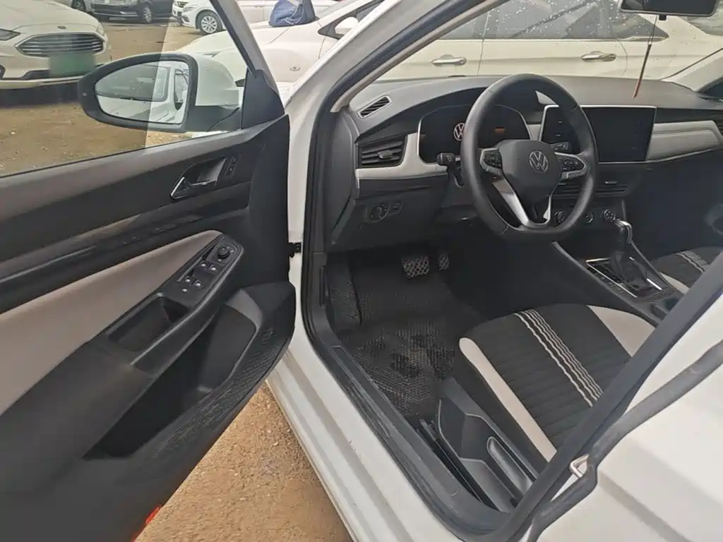 Volkswagen Bora — миниатюра 16