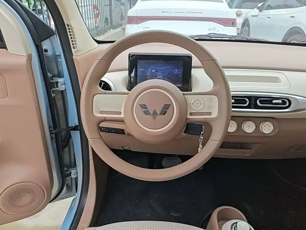 Wuling MINIEV — миниатюра 11
