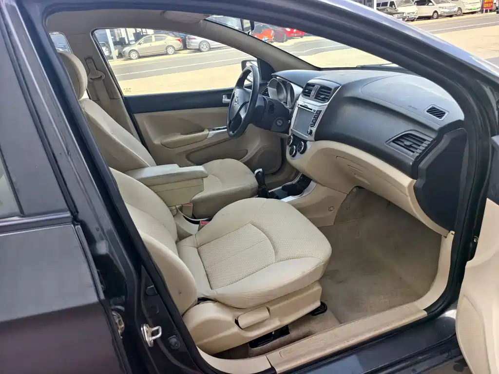Haima M3 2013 1.5L MT