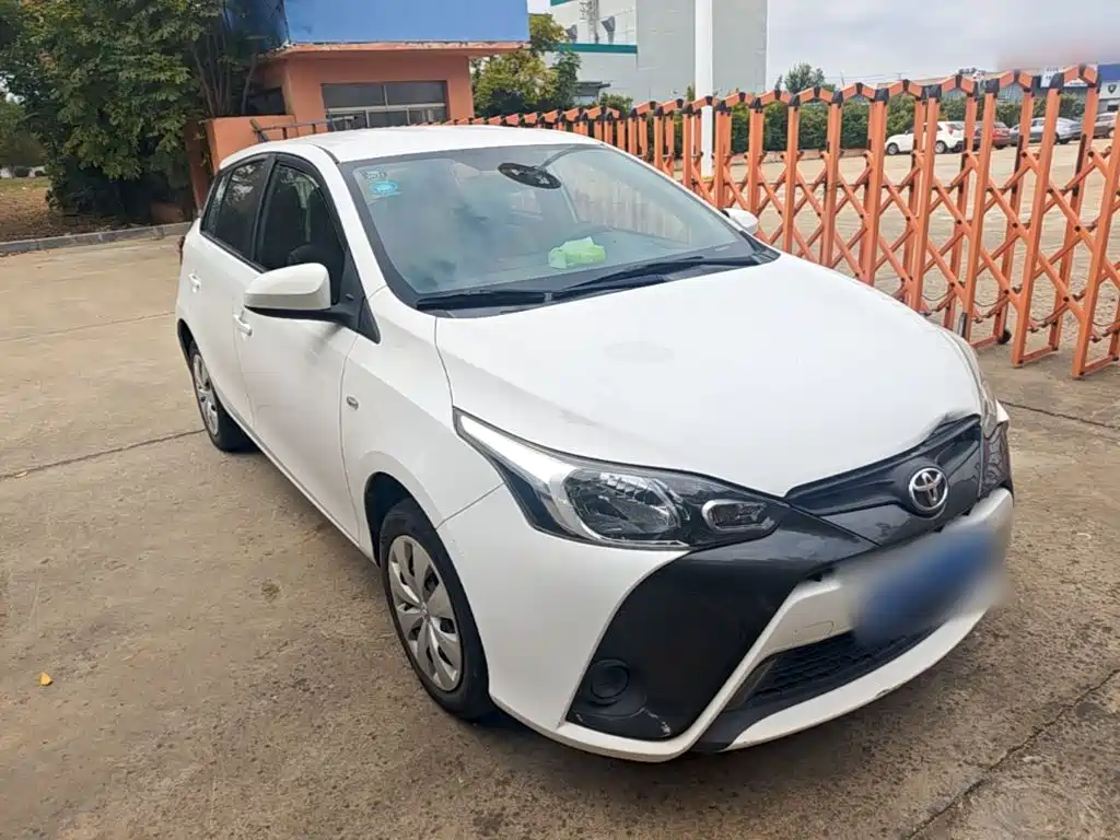 Toyota Yaris L — миниатюра 4
