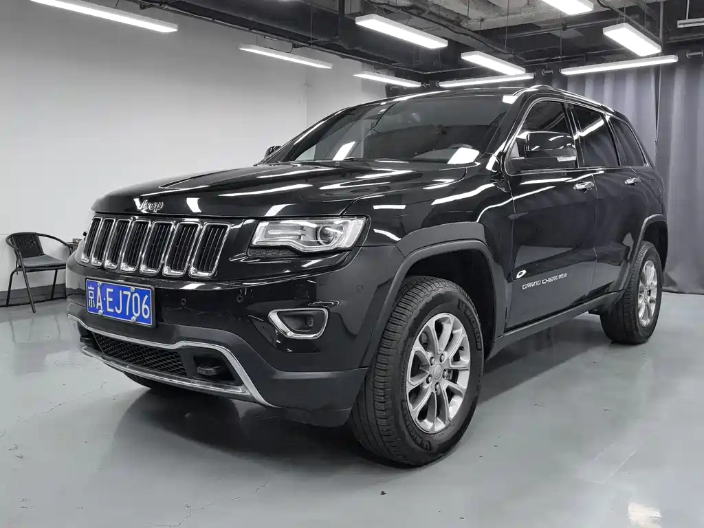 Jeep Grand Cherokee (Import) 2017