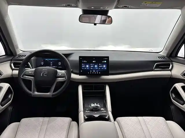 BYD Yuan UP — миниатюра 13