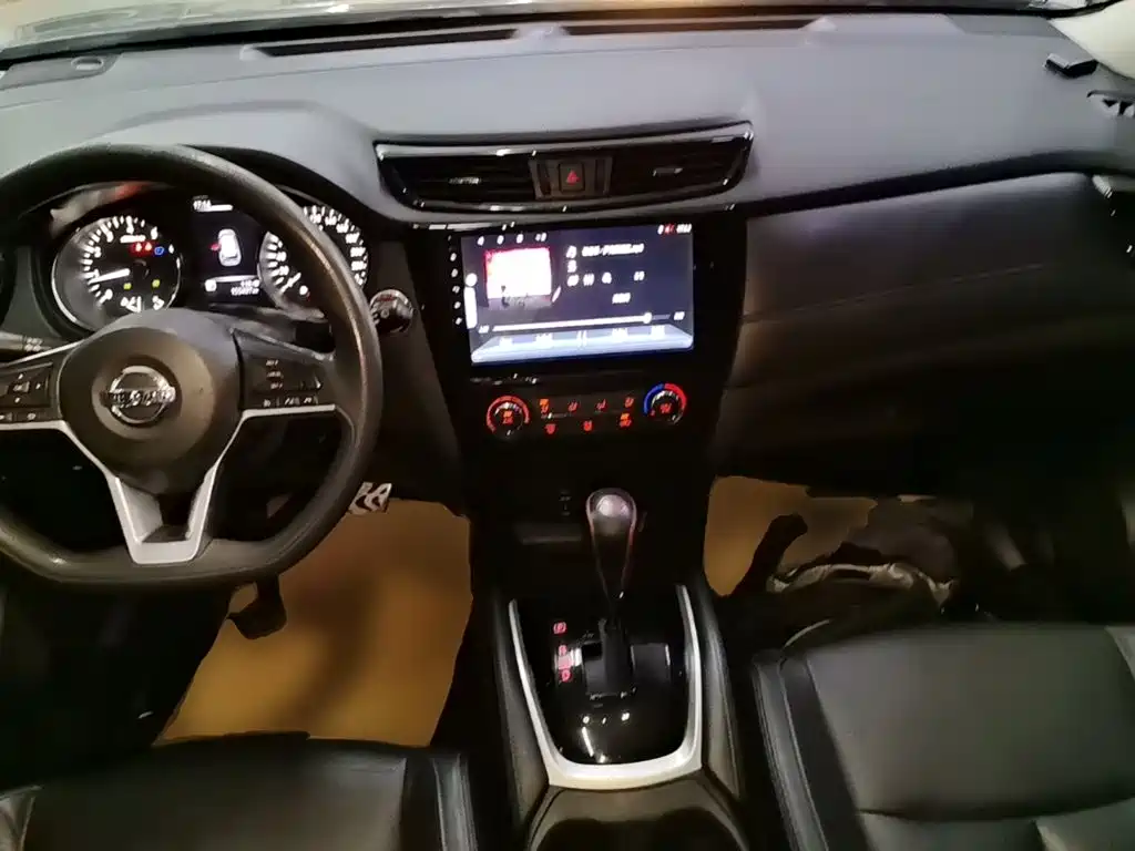 Nissan X-Trail — миниатюра 10