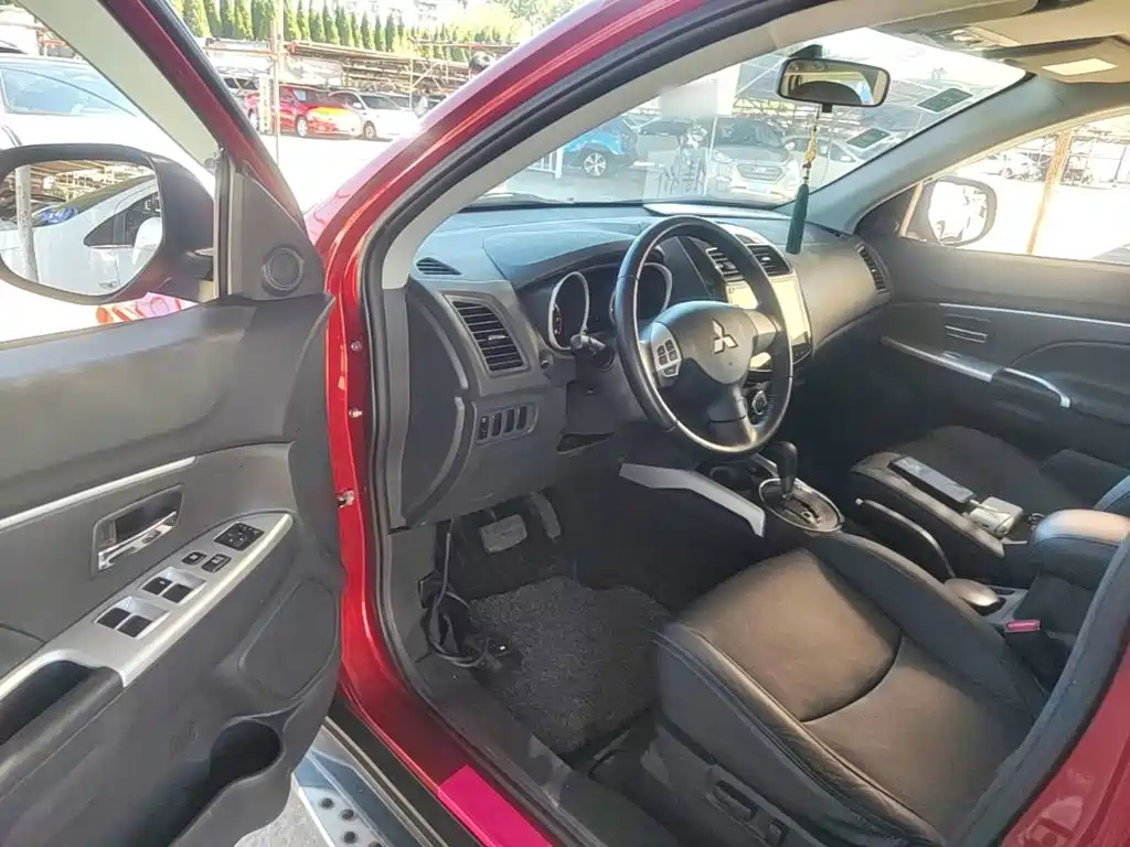 Mitsubishi ASX — миниатюра 16