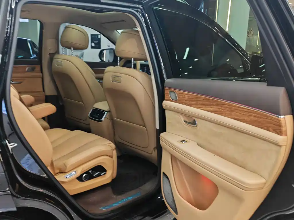 AITO ASK THE WORLD M7