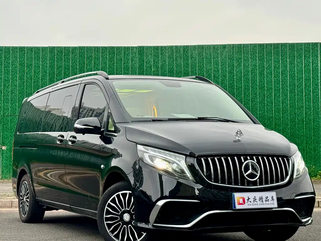 Mercedes-Benz Vito 2020 2.0T 7 мест