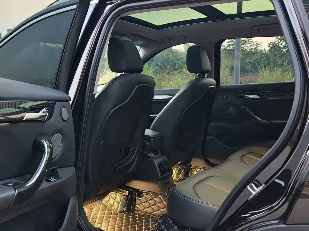 BMW X1 — миниатюра 8